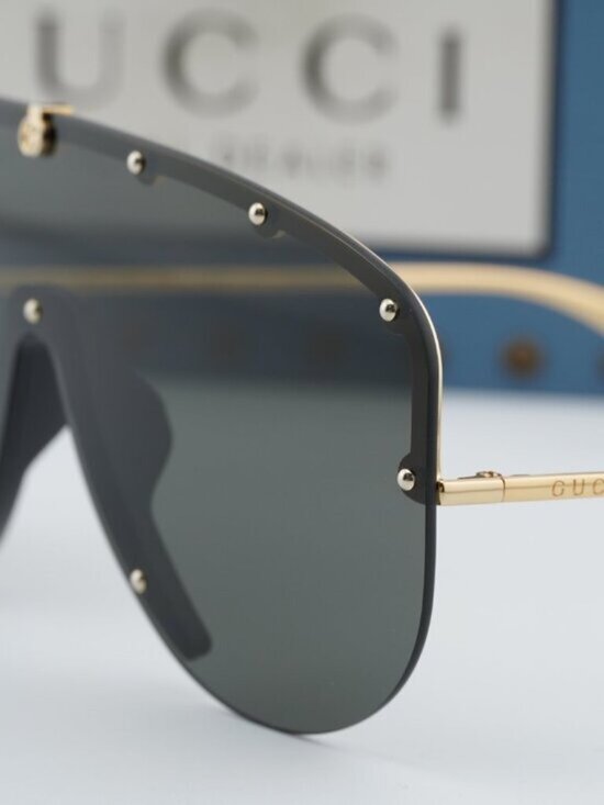 Gucci GG0667S 001 Shield Sunglasses - Gold\\Grey main image 7